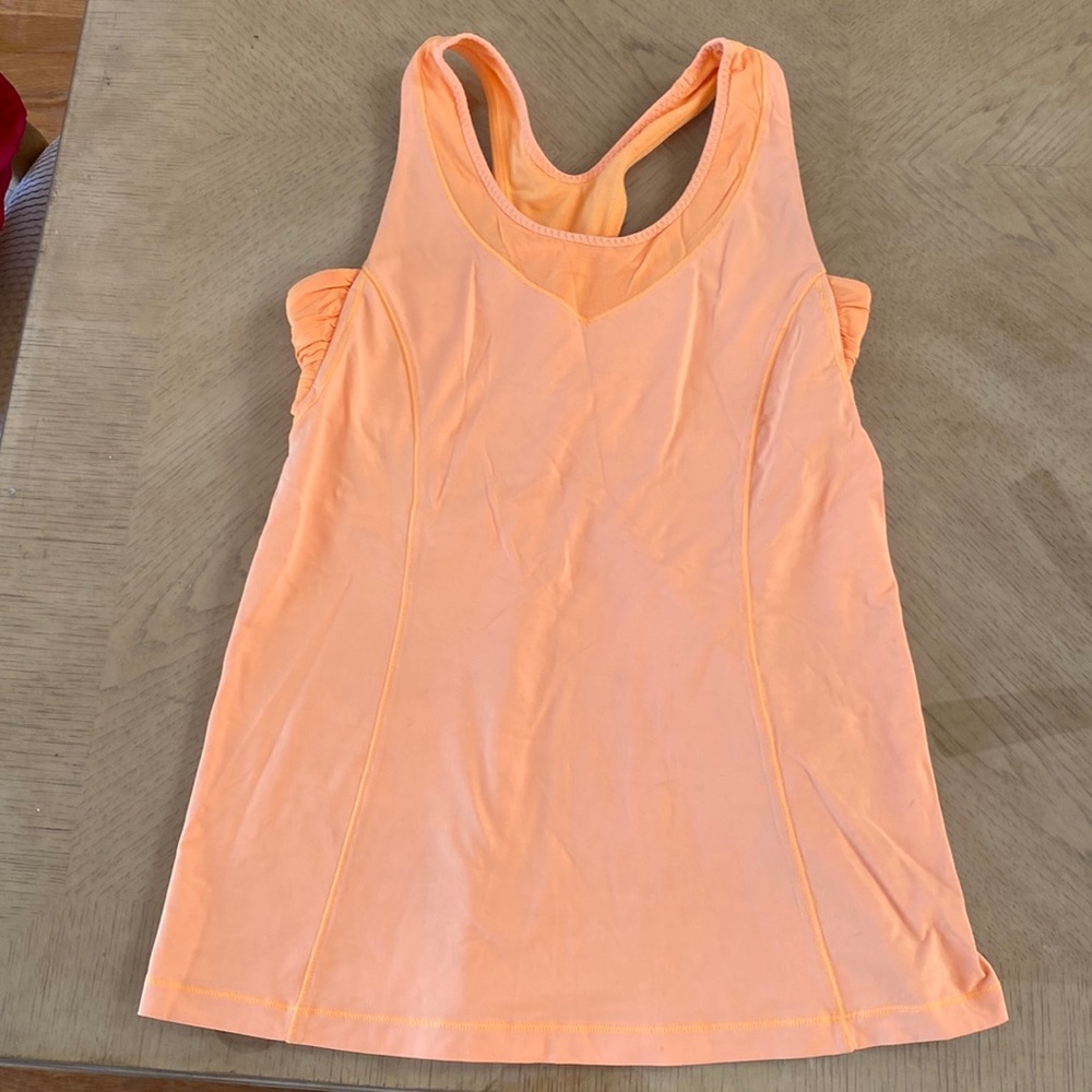 Lululemon top in great condition
